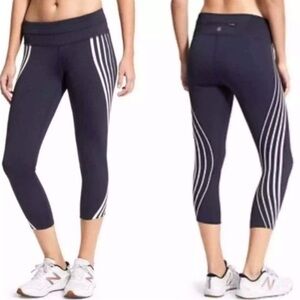 Athleta Gel Sonar Navy White Striped 21" Capri‎ Leggings Size XXS